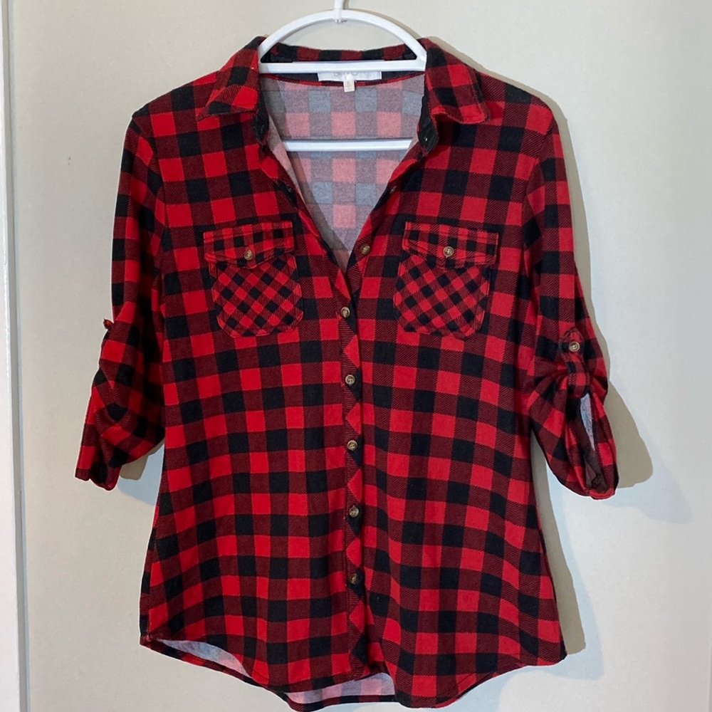Eden & Olivia Small red and black plaid button down blouse